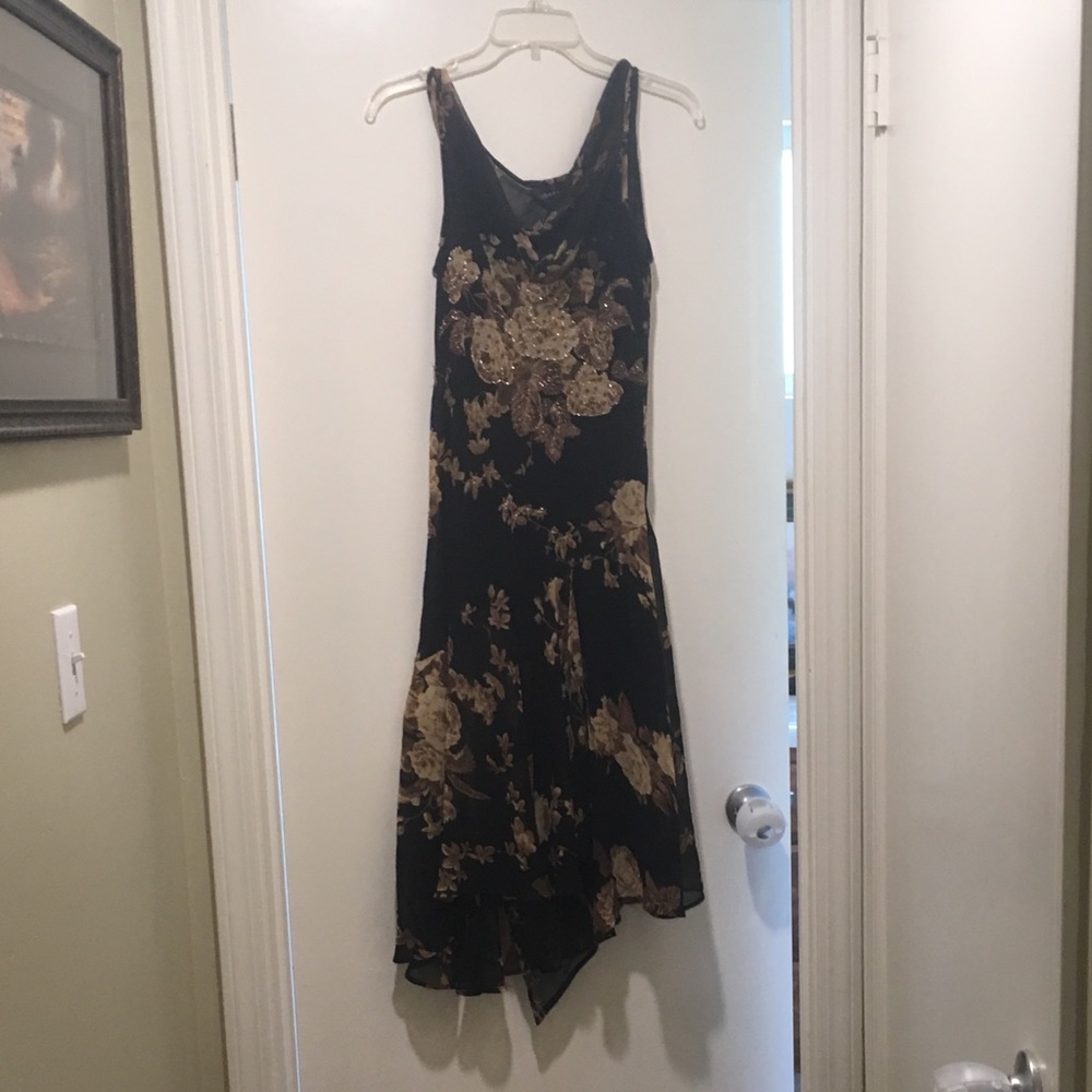 Dress - Picture 2 of 3